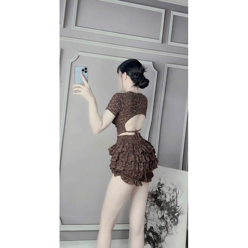 L732- Sét bộ đồ họa tiết beo chất thun tăm áo croptop kèm quần ngắn tầng (38-55kg)
