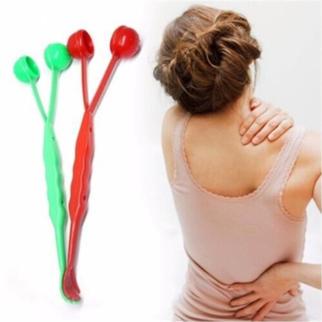 Cây đấm lưng kèm gãi lưng hàng nhựa đẹp Tứ Hưng , màu giao ngẫu nhiên