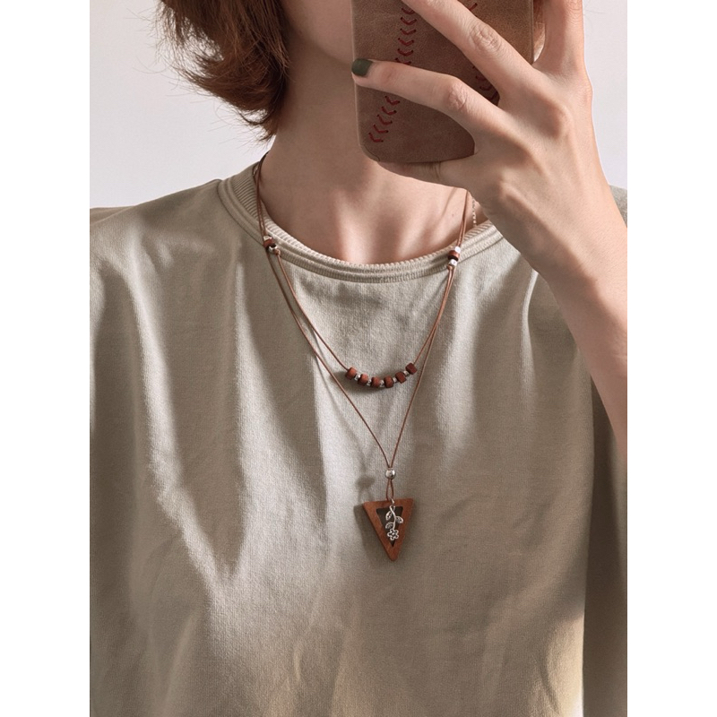 Vòng cổ Jiro - Dây chuyền mặt gỗ tam giác / tròn mix charm bông hoa nhỏ