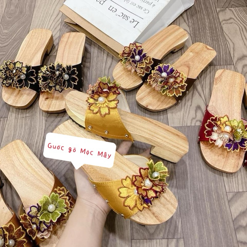 Guốc mộc 3 phân bông hoa hột Ngọc trẻ trung truyền thống  - Mộc mây store