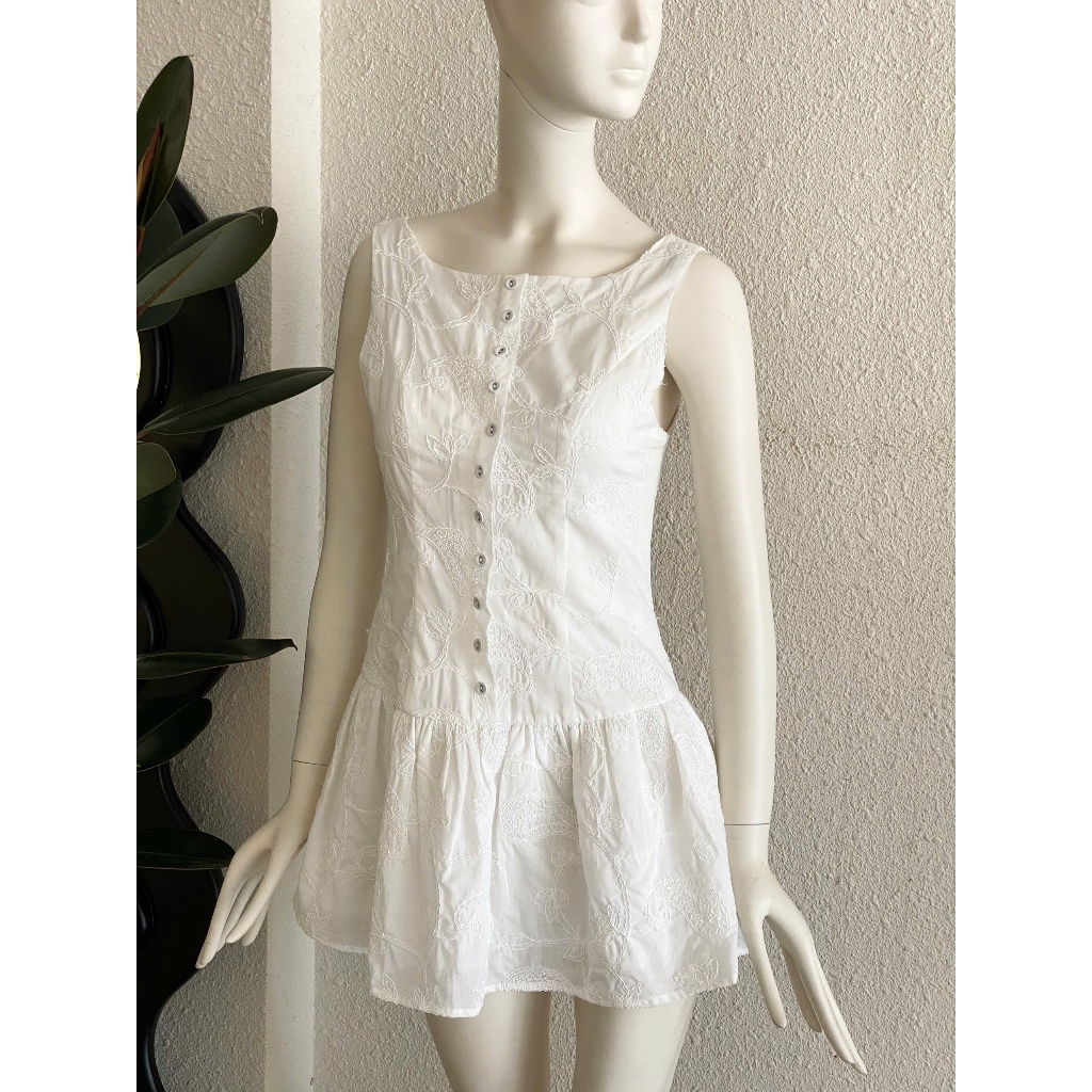 Ảnh TUBYCATU | Đầm sát nách Sandra White Dress 2
