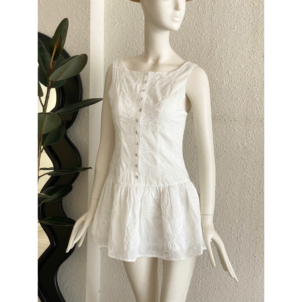 Ảnh TUBYCATU | Đầm sát nách Sandra White Dress 3