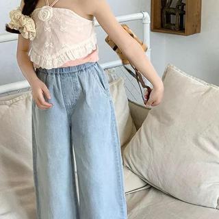 S555-Set áo thun yếm cổ phối quần jean suông thêu cho bé gái