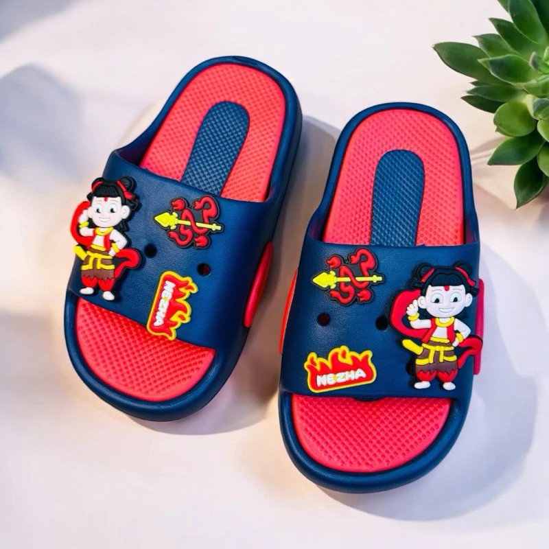 Dép bánh mì thời trang phối màu cho bé trai siêu nhẹ mềm chống trơn hình natra vòng tay vàng