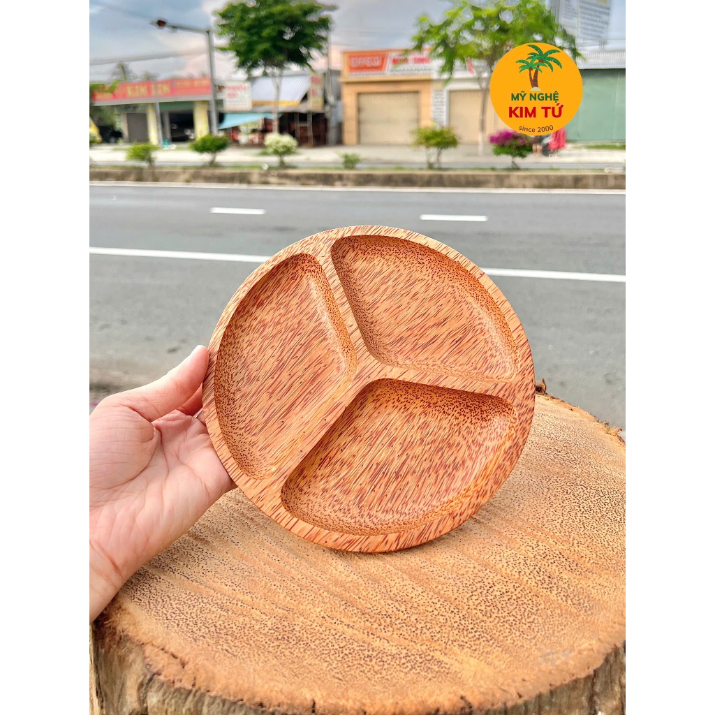 Dĩa Gỗ Dừa Nguyên Khối 3 Ngăn Đựng Trái Cây, Bánh Kẹo, Decor Bàn Tiệc, Quà Tặng Cao Cấp Đậm Chất Miền Tây - KIM TỨ