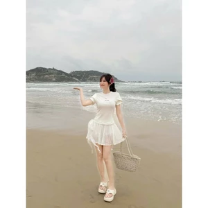 ၄၃ Set áo thun Ty Daily + chân váy voan xếp ly nơ SP021421🔥𝐇𝐨𝐚̉ 𝐓𝐨̂́𝐜🔥 𝐌𝐄𝐎𝐈𝐍𝐃𝐀𝐇𝐎𝐔𝐒𝐄