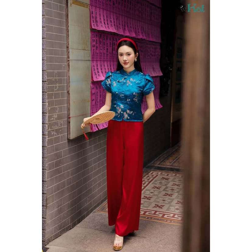 Áo Chu Cát The Kat House, vải gấm Thượng Hải cao cấp, vừa nhẹ nhàng, thanh lịch, dịu dàng, du xuân, đi chơi, cà phê