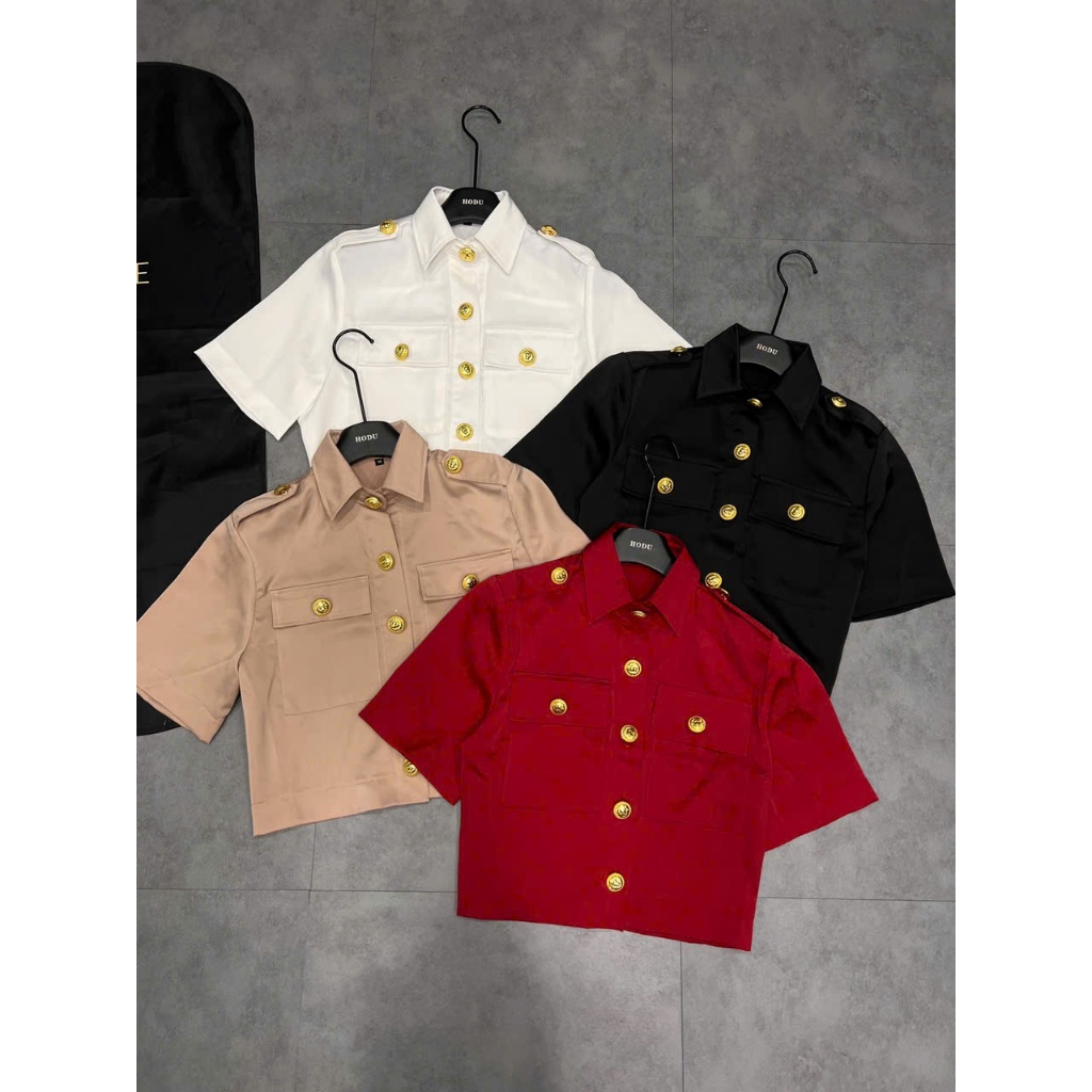 Áo sơ mi croptop đính nút cao cấp và quần short nút