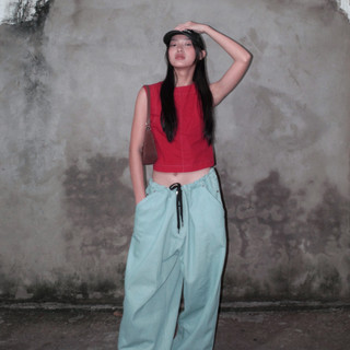 Áo sơ mi nữ kiểu croptop Free & Easy màu đỏ cho hè
