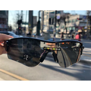 Kính mát Oakley Radarlock Path Polarized 9206-51 Asian Fit Phiên bản giới hạn Mẫu Luxottica Nhập khẩu