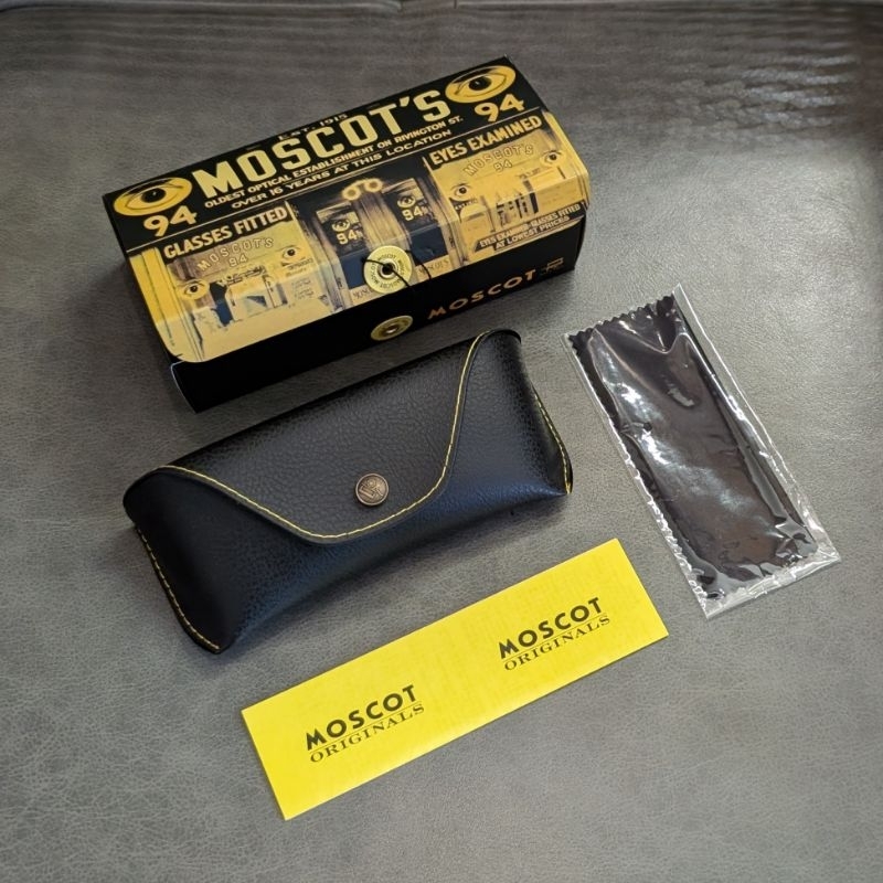 Hộp kính Moscot hãng / Box hãng kính Moscot 4 món (hộp giấy, hộp da ...