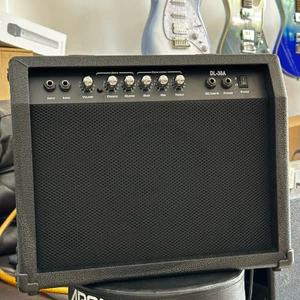 Amplifier guitar điện Dallas DL30A giá rẻ