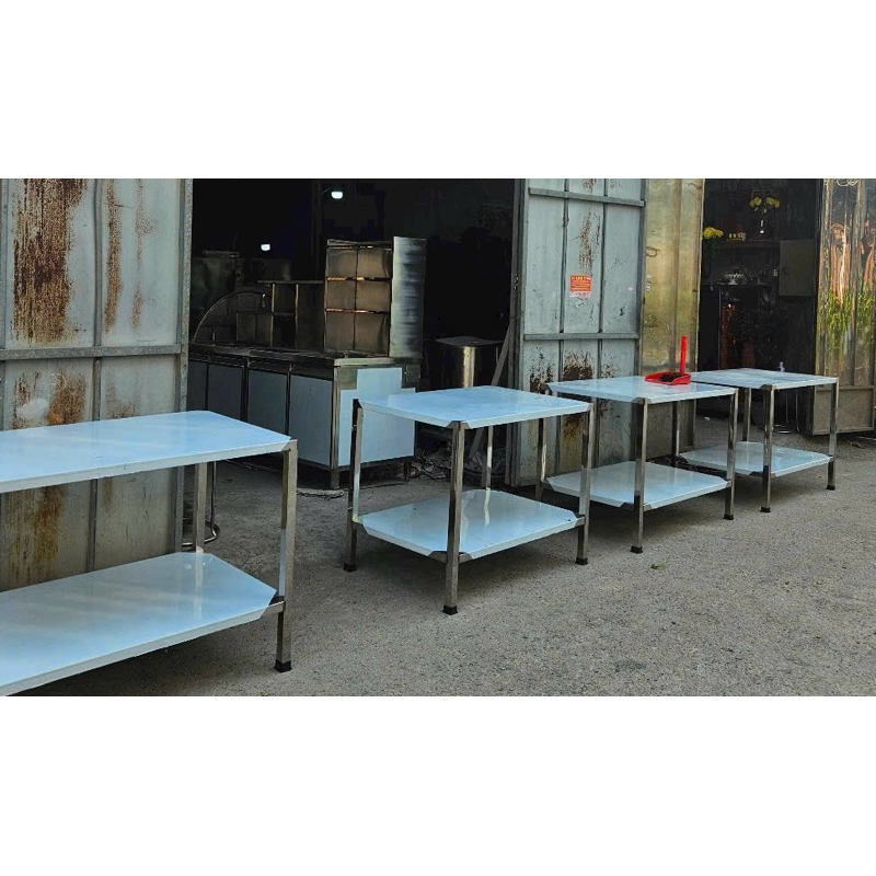 bàn inox bóng đẹp sỏ chế quán ăn nhà hàng