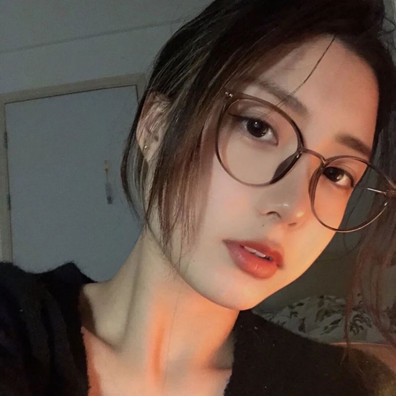 Mắt Kính Chống Bức Xạ & Ánh Sáng Xanh - Phụ Kiện Thời Thượng Cho Nam Và Nữ