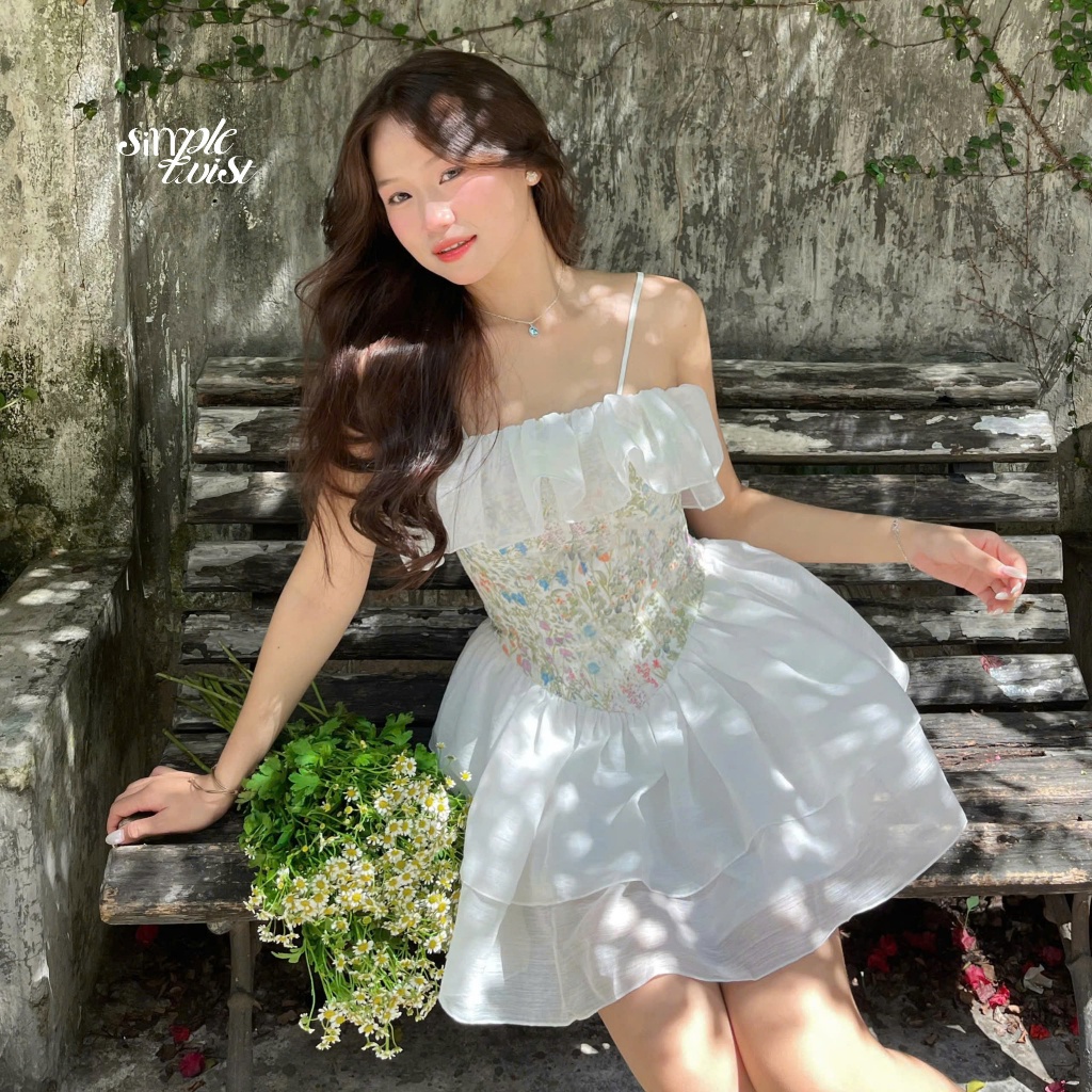 Ảnh Đầm Trễ Vai Trắng Phối Hoa CALLIOPE quyến rũ phù hợp đi chơi, dự tiệc - Simple Twist 2