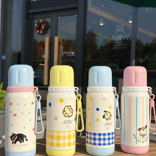 Bình giữ nhiệt 500ml inox 304 với họa tiết dễ thương và kèm dụng cụ lọc trà tiện lợi cho mọi lúc, mọi nơi.
