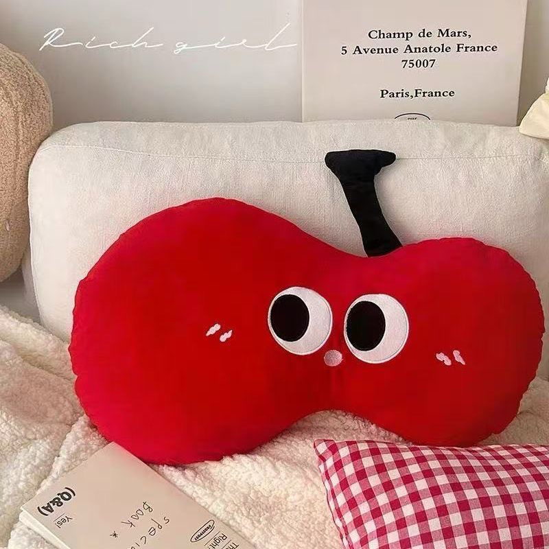 Gối ôm hình cherry con mắt