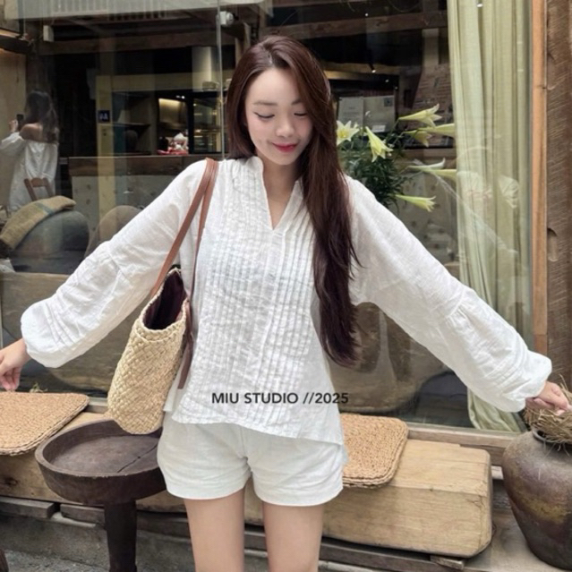 Áo thô tay bồng MIU.STUDIO phối dập ly cao cấp kèm quần sooc ngắn thiết kế cạp chun phong cách năng động