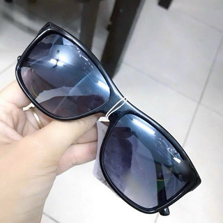 Kính mát model phom vuông hợp thời trang 8950