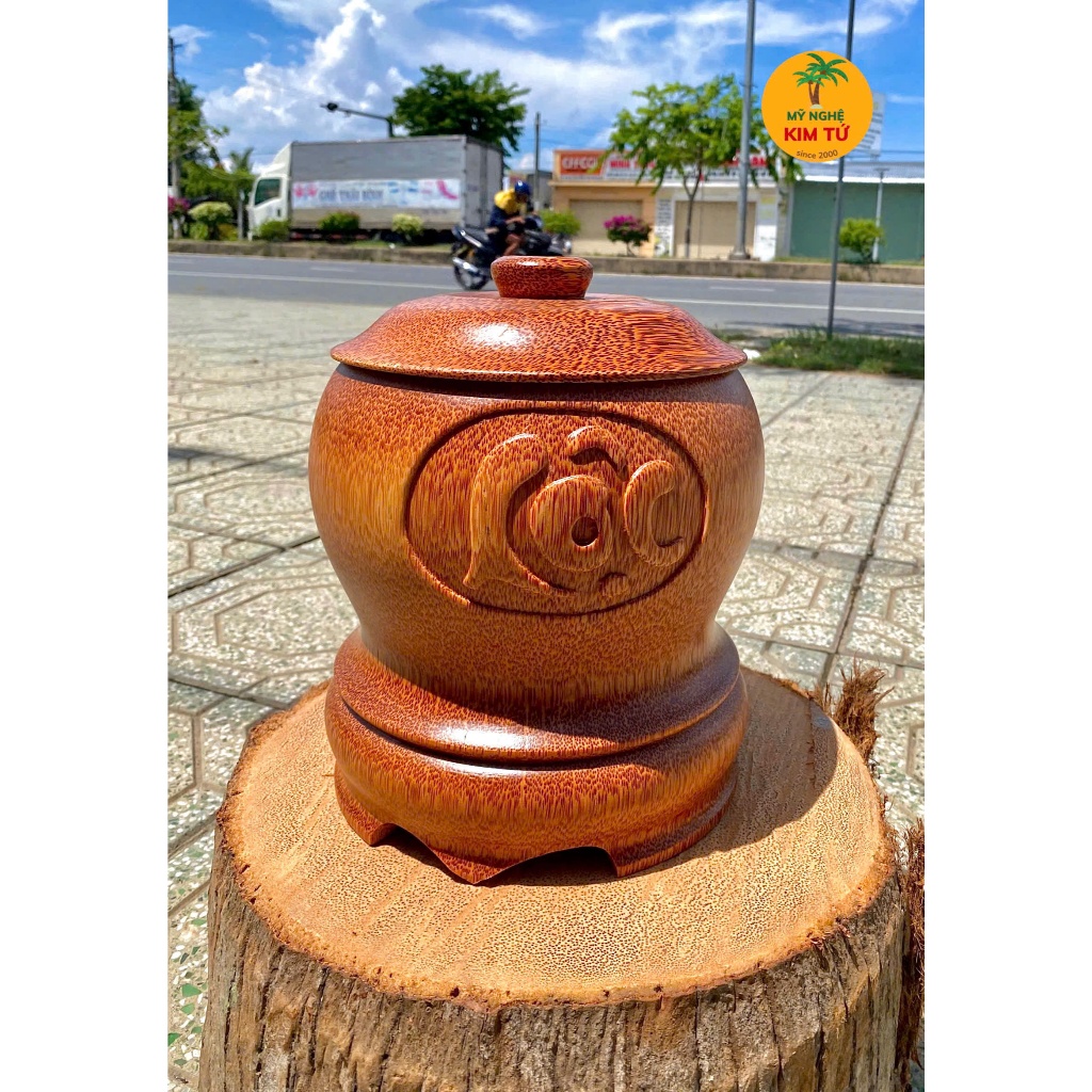 [ TẶNG ẤM 1200ML ] Bình Ủ Ấm Trà Gỗ Dừa Điêu Khắc Phúc Lộc Thọ Có Đế Giữ Nhiệt Cao Cấp, Trang Trí, Quà Tặng