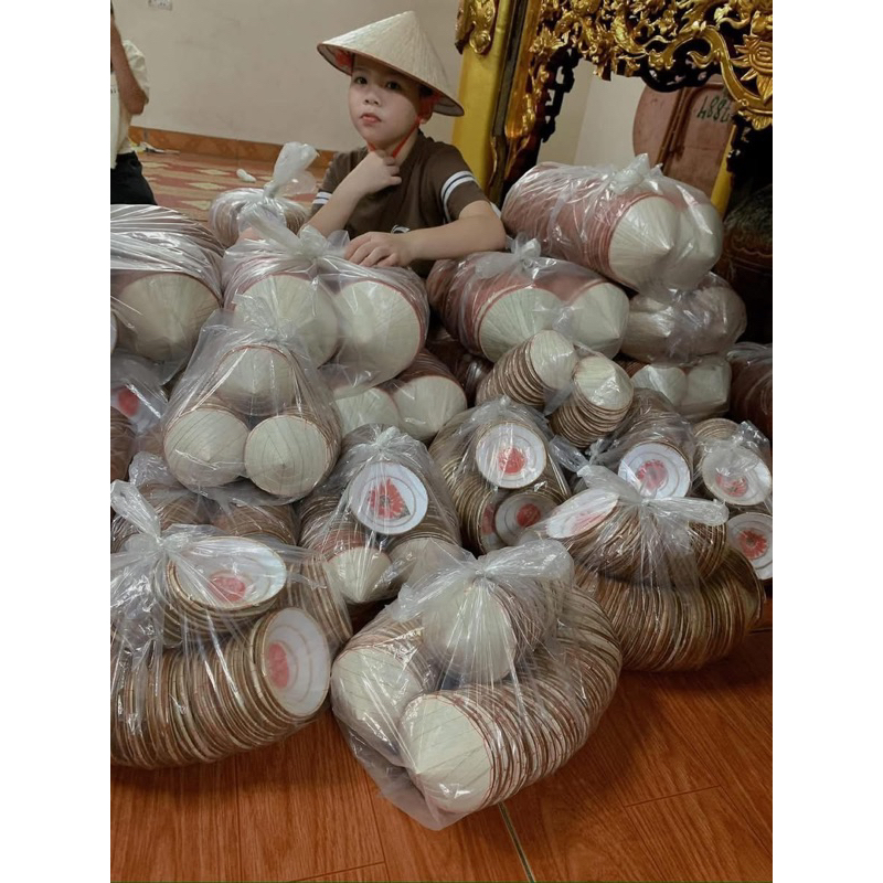 ( Hỏa Tốc - giảm giá 50%)Nón sơn nón sao vàng 2 vòng, Nón lá trang trí kèm dây nón , Nón người lớn, Nón cho béNón 11 vòn