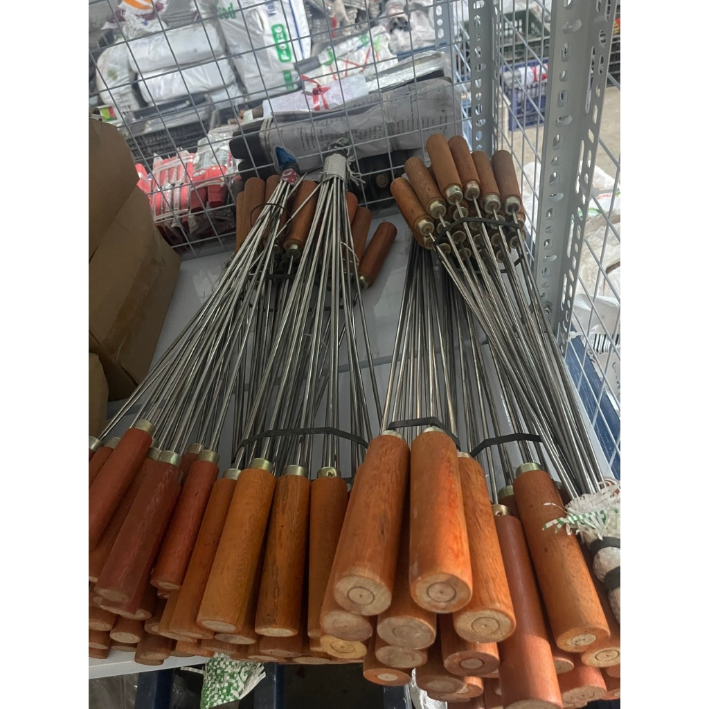 Xiên nướng thịt INOX chuôi gỗ dài 60-70cm (Giá lẻ 1 chiếc) | Shopee ...