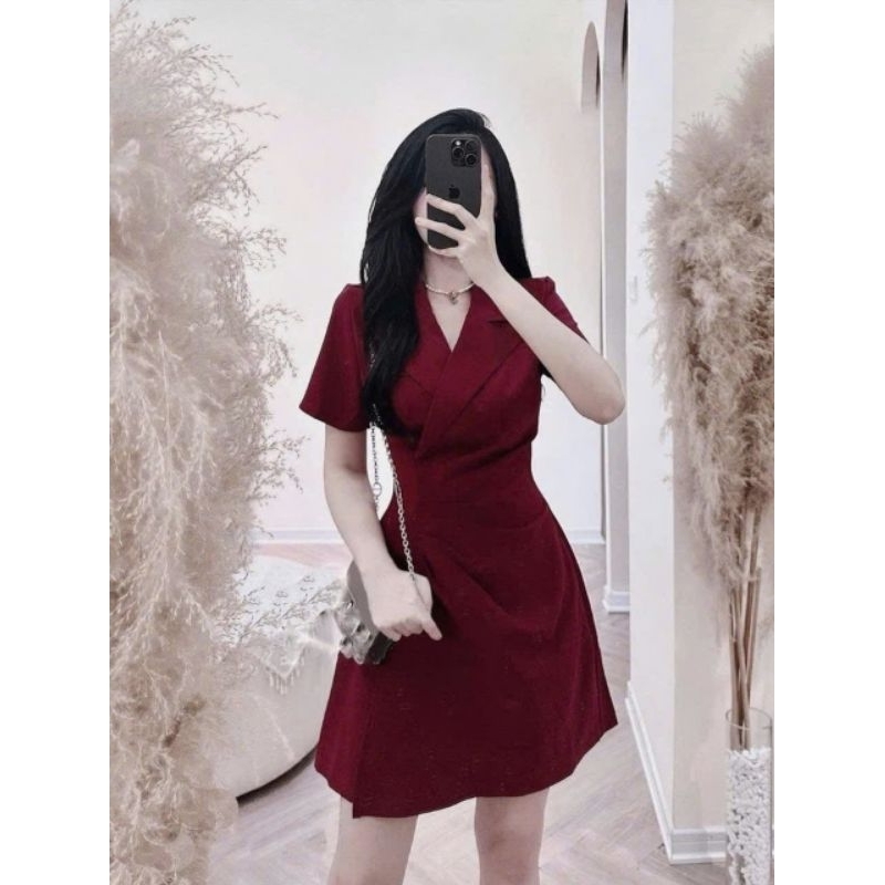 ĐẦM XOÈ CỔ V ĐỎ ĐÔ – ĐƠN GIẢN, THANH LỊCH & SIÊU TÔN DÁNGMã sản phẩm: MS 412