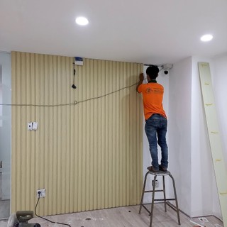 Tấm ốp tường 4 sóng thấp dài 2m9 vận chuyển cắt đôi 1m45