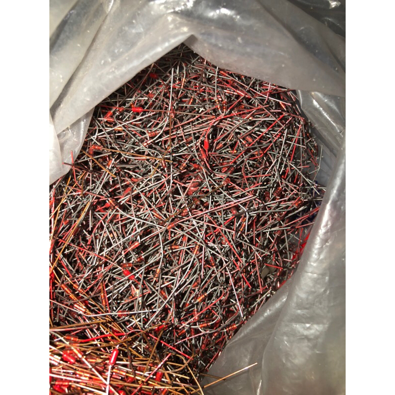 Diode Zener BZY88C15 - Boîtier DO7 - Composant électronique Générique Neuf