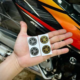 Tem Sticker Crom Logo Yamaha Tròn Dán Dàn Áo, Mặt Nạ Exciter 135-150-155 |SGDC - 1 Cặp|