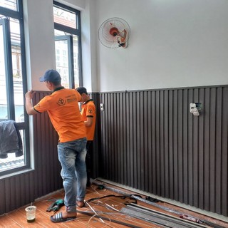 Tấm Nhựa Ốp Tường Nano Lam Sóng (Dài 70cm Rộng 40cm) có nhận thi công