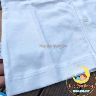 Áo tay ngắn cút giữa trắng Hello B&B chất cotton mát cho bé