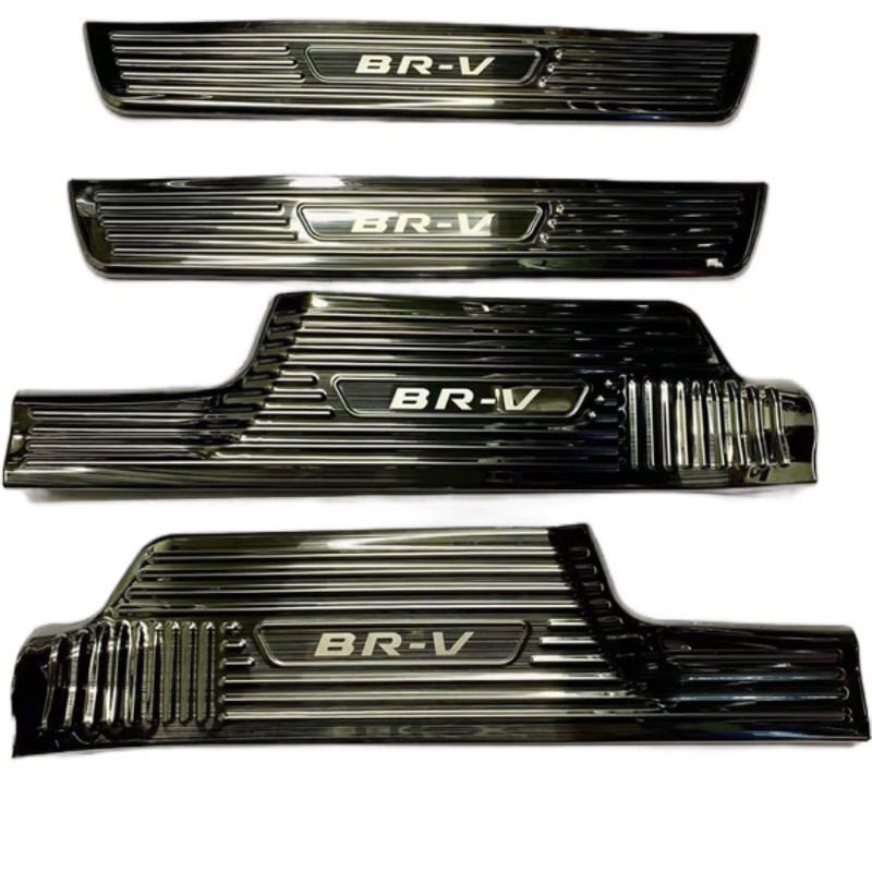 Ốp bậc cửa, nẹp bước chân xe Honda BRV 2023-2025 Vân Titan hàng cao cấp