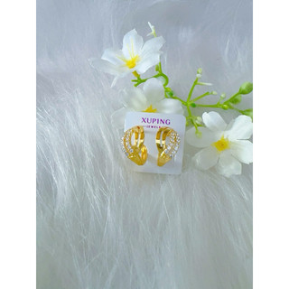 Các mẫu hoa tai loại tròn đính đá hàng titan mạ vàng 18 catrang sức mạ vàng 18K dành cho nữ