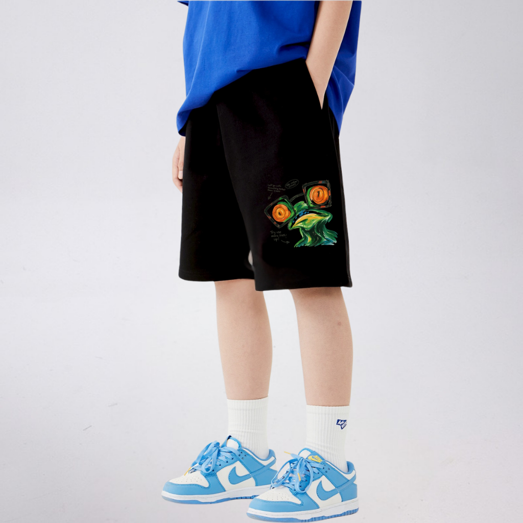 Quần Short Trẻ Em In Hình Ếch Mắt Cam – Form Rộng, Vải Cotton Mềm Mát | JJ Kids Fashion