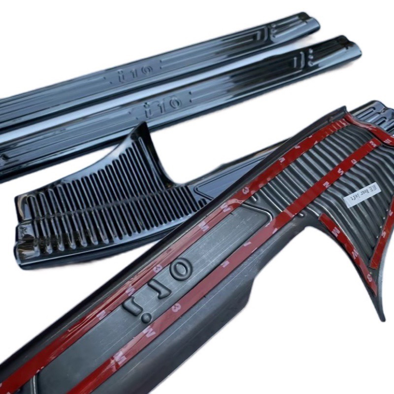Ốp bậc cửa, nẹp bước chân xe Huyndai I10 2021-2023 vân Titan cao cấp