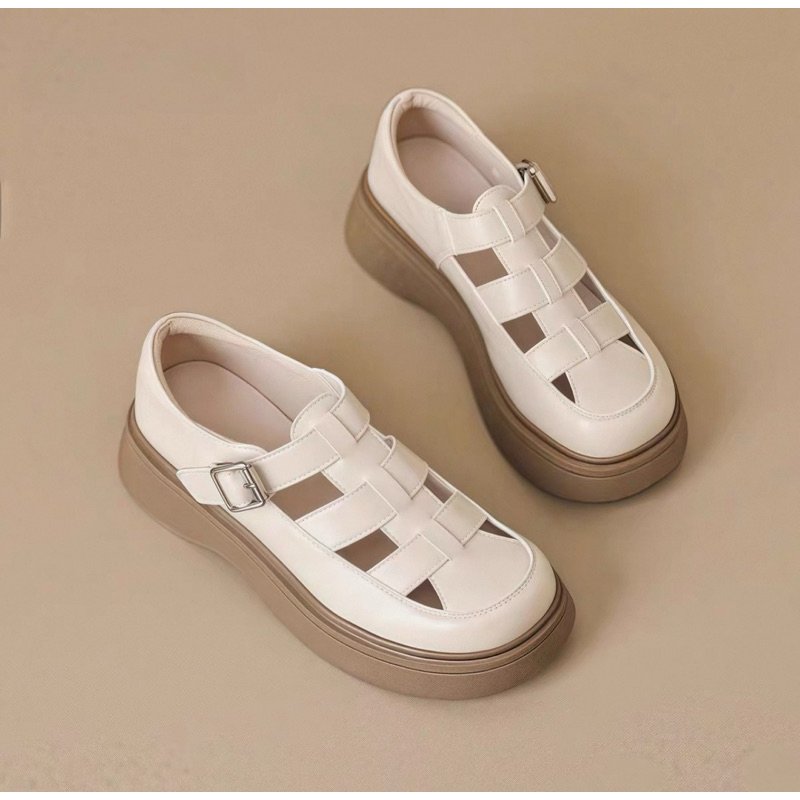 Giày mũi tròn đế bằng đục lỗ thời trang (cao 4,5cm)