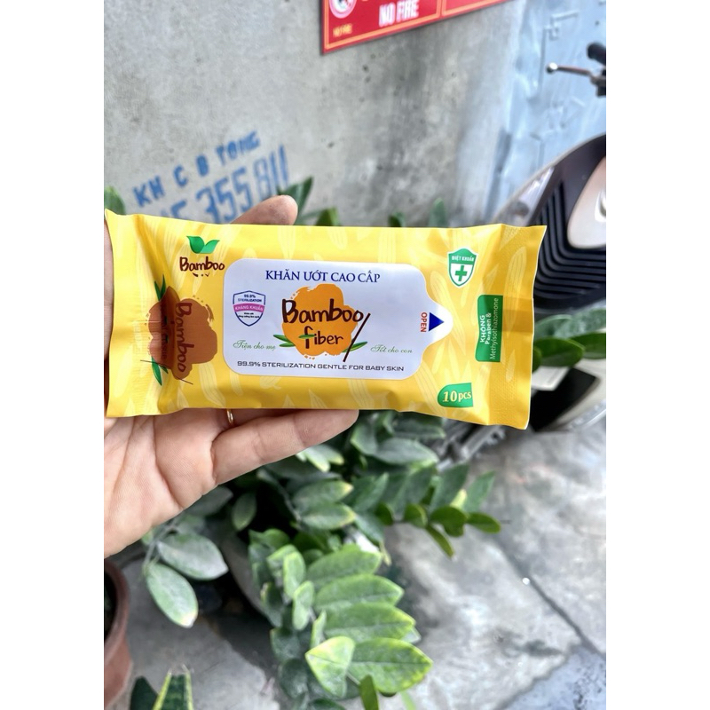 Combo 10 gói Khăn ướt mini BAMBOO cao cấp 1 gói 10 tờ mềm mại, không mùi không parabens dành cho em bé