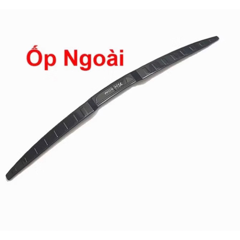 Ốp chống trầy cốp trong và ngoài xe Huyndai Tucson 2022-2025 Vân Carbon hàng cao cấp