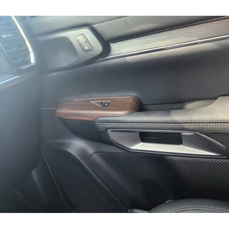 Ốp nội thất xe Toyota Everest 2023-2025 nhựa vân gỗ hàng cao cấp