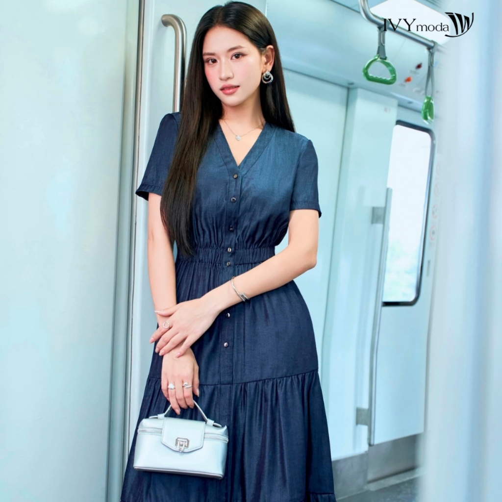 Ảnh Button-Down Denim Dress – Đầm xòe xếp tầng, Đầm công sở dạo phố nữ IVY moda MS 47B0104 1