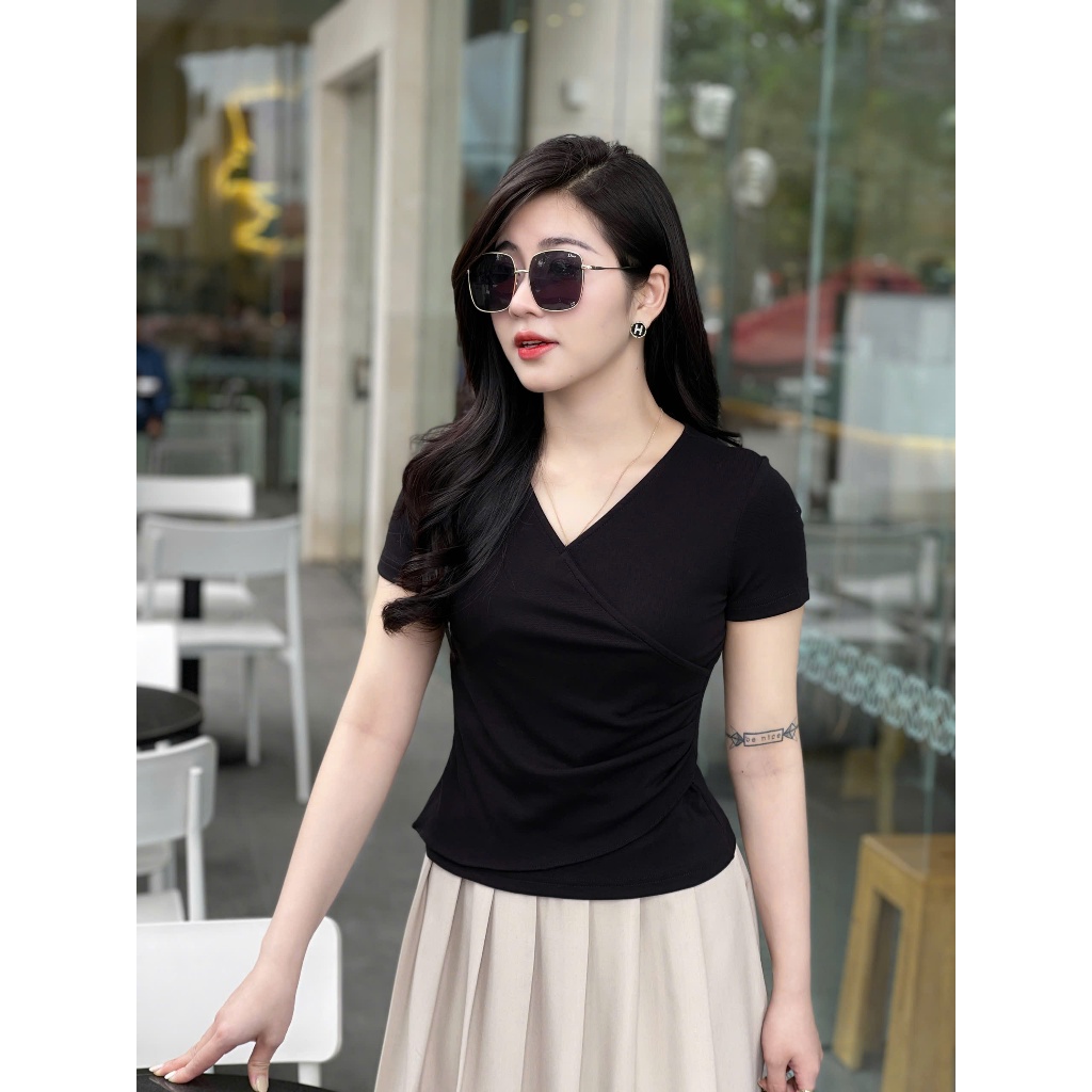 Ảnh Áo thun nữ che bụng sau sinh cổ tim dáng ôm nhẹ nhún eo Evalover 3