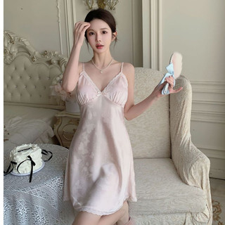 V43 Váy ngủ hai dây chất liệu lụa gấm mềm min, sang trọng, quyến rũ từ Phương Linh Underwear