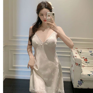 V43 Váy ngủ hai dây chất liệu lụa gấm mềm min, sang trọng, quyến rũ từ Phương Linh Underwear