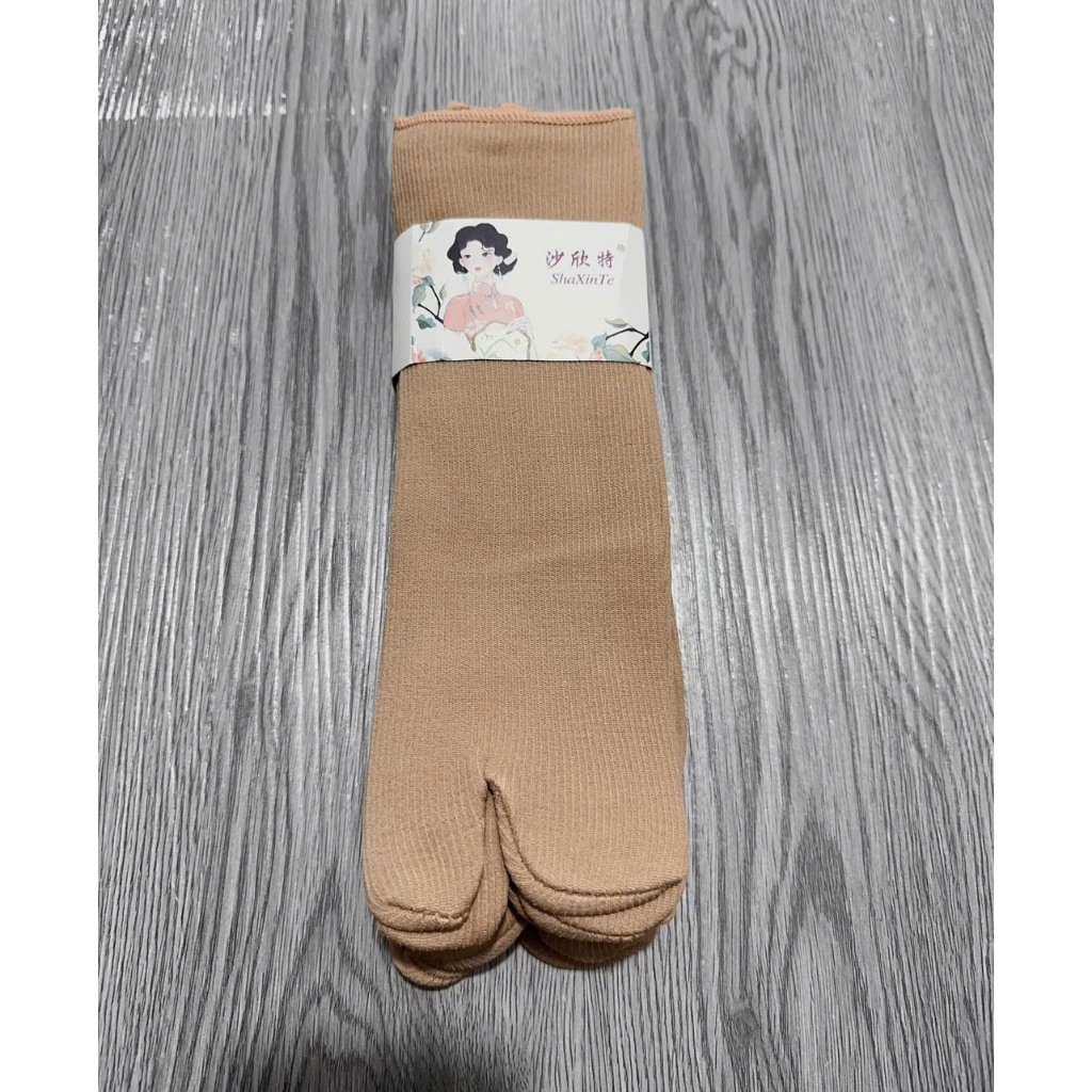 Nude tây