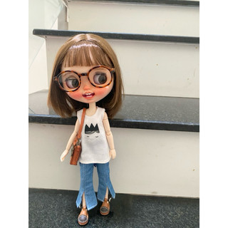 Set áo thun trắng hình ngẫu nhiên quần jean loe  size blythe,ob24