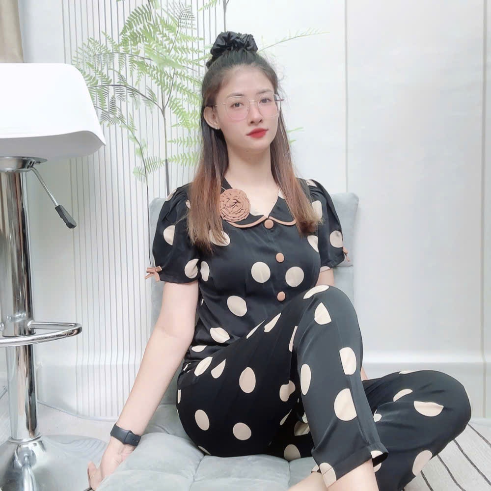 [ Xã Kho ] Đồ bộ lụa mango cổ sen đính bông chích ly tay ngắn quần dài phom từ 40 đến 70kg
