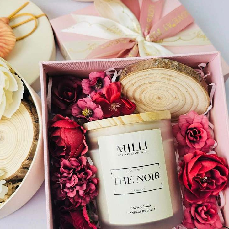 Hộp quà nến thơm nhẹ nhàng tinh tế