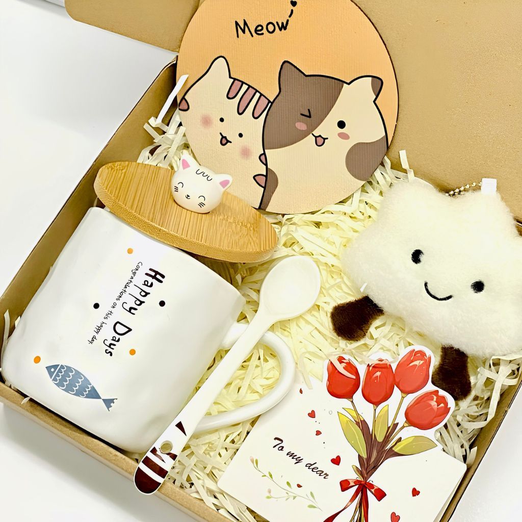 [Best Seller] Set Quà Tặng Cốc Sứ Cá Nắp Gỗ KHẮC TÊN THEO YÊU CẦU kèm thìa, nắp, Phụ Kiện Xinh Tặng Bạn Bè Người Thân