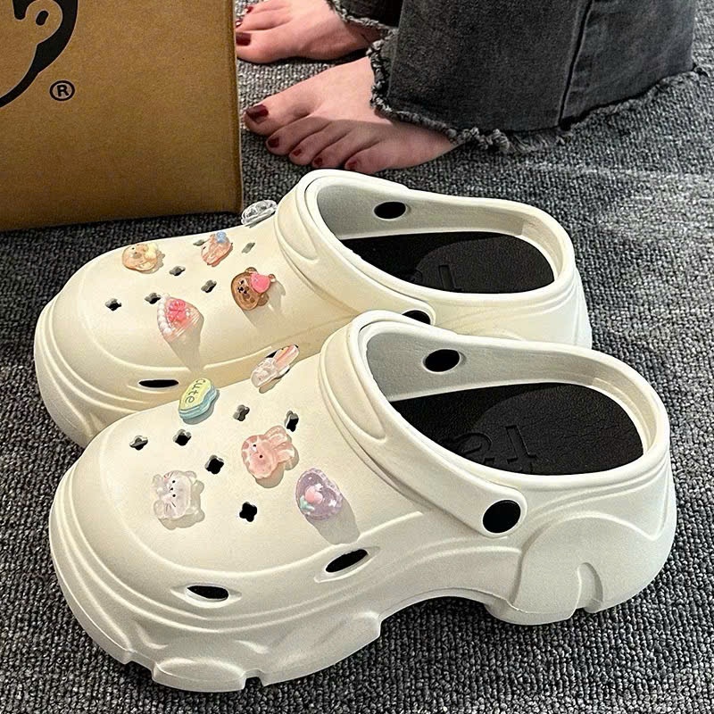 Dép sục nữ chống trơn đi êm tặng kèm sticker cute phù hợp đi học đi chơi, dép sục lỗ xinh | BigBuy360 - bigbuy360.vn